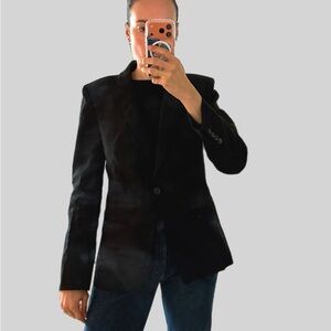 Black Linen blazer. Size 10T
Retail $195